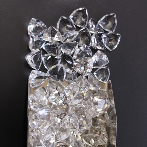 Topaze blanche naturelle 10 mm taille trillion, meilleure qualité, pierre précieuse en vrac pour la fabrication de bijoux - Product Image 4