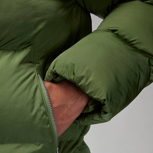 Precio de fábrica Puffer Down Jacket Mens Ligero Diseño personalizado Impresión Puffer Jacket en Low Moq DDP Envío - Product Image 5