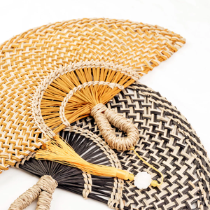 Abanico de Mano Artesanal de Bambú Tejido a Mano / Abanico Decorativo de Pared Tejido con Borla y Detalles de Jade para Bodas de Verano y Decoración del Hogar - Product Image 6