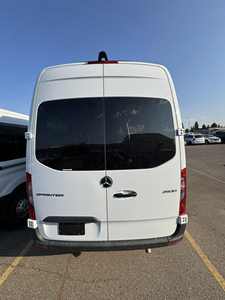 Mercedes-Benz Sprinter 2500 d'occasion 2024, toit standard - Product Image 2