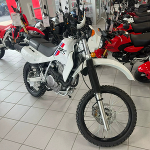 Calidad para las Nuevas Motocicletas XR650L 2025 - Product Image 1