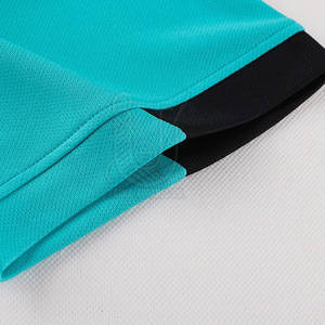 Vente directe d'usine Maillot de football Homme Femme Vêtements de sport Fabriqué 100% polyester Séchage rapide Respirant Manches courtes Col en V - Product Image 3