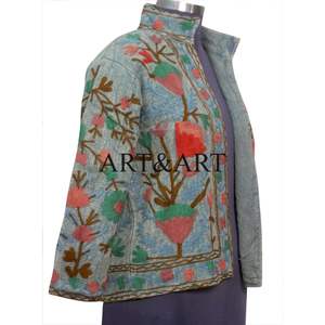 Nuevo y Moderno Suéter de Algodón Hecho a Mano en India con Bordado Suzani, Transpirable, Acolchado y Tejido, para Mujer, Ideal para Fiestas de Invierno - Product Image 5