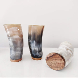 Véritable corne de boeuf verre à liqueur à faible coût inspiré de Noël lisse Viking récipients à boire gobelet à bière poli pour l'artisanat naturel - Product Image 1