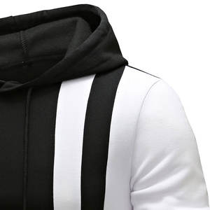 Sudaderas con capucha de hombre al por mayor logotipo personalizado y diseño duradero algodón transpirable tejido urbano sudaderas con capucha para hombre - Product Image 5