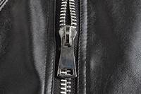 Veste Tendance Jeune Homme 2025 en Cuir Véritable, Coupe Slim, Col Montant, Fermeture Éclair à Rivets, Logo Frontal, Style Décontracté Hiver
