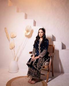 El último diseñador de terciopelo viscosa pesado con Secuencia de bordado traje Palazzo DE TRABAJO DE Fab Zone - Product Image 4