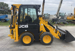 รถตักล้อยาง JCB 1CX มือสอง ปี 2023 พร้อมบุ้งกี๋ สำหรับงานก่อสร้างขนาดเล็ก - Product Image 4