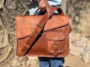 Sacoche pour ordinateur portable unisexe 11*15 pouces faite à la main en cuir de chèvre véritable avec motif de bonbons et décoration à boucle - Product Image 3