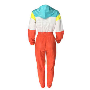 Combinaison coupe-vent décontractée à capuche pour l'hiver, conçue pour une utilisation active, soutien de mouvement flexible, coupe régulière, légère - Product Image 2