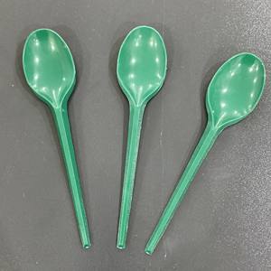 Cuillères en plastique jetables à long manche de style moderne à bas prix pour les fêtes, les soupes, les restaurants, la restauration rapide, cuillères à café colorées - Product Image 4