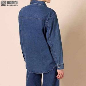 Veste en jean bleu nouveau style pour femmes avec motif solide col rabattu tissu tissé fermeture à boutons décontractée avec poches vestes - Product Image 2