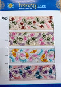 Encaje bordado floral negro elegante con detalles intrincados, perfecto para crear vestidos de novia sofisticados, ropa de noche - Product Image 5