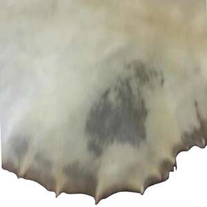 Alfombra de piel de cabra auténtica con un patrón natural de manchas blancas y marrones, pieles de tambor - Product Image 5