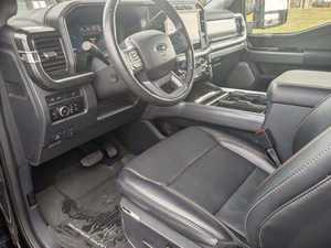 Ford F-350 Super Duty Lariat Crew AWD 2024 Usado en Excelentes Condiciones, Sin Accidentes, Volante a la Izquierda/Derecha - Product Image 3