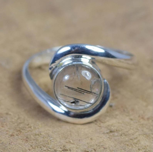 Anillo de Piedra Preciosa Redonda de Rutilo Negro, Joyería de Diseño Hecha a Mano en Plata de Ley 925 para Mujer, Regalo de Cumpleaños, Fabricante al por Mayor - Product Image 2