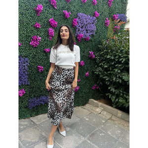 Jupe en satin brillant à imprimé léopard - Product Image 3