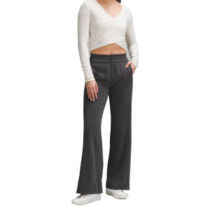 Pantalons de survêtement slim évasés de qualité supérieure pour femmes pour l'hiver, sports de piste, cordon de serrage, devant plat, vêtements de sport avec pantalon évasé - Product Image 3