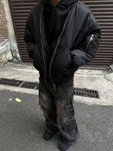 Custom OEM Hombres al por mayor Streetwear Oversized Unisex Satin Industries Winter Hood Sporty Racing Zipper Bomber Varsity Jacket - Product Image 5