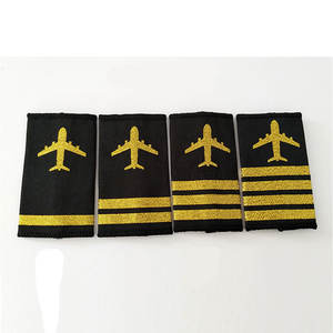 Epaulettes d'épaule faites à la main de qualité supérieure avec tresse métallique et frange pour décoration officielle et uniforme vestimentaire - Product Image 1