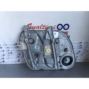 Moteur électrique de vitre avant droite KIA Carens 2ème série 824021D010 (06>) - Product Image 1