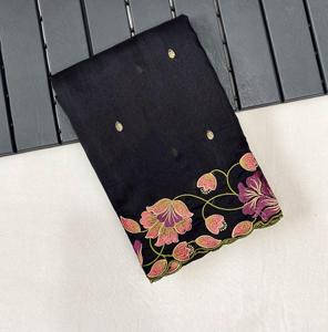 Saree lụa tuyệt đẹp với công việc thêu và họa tiết với đường viền cutwork, Saree mặc đám cưới, nhà thiết kế Bollywood mặc Saree - Product Image 1