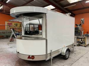 <b>Fiberglass</b> Mobile Food Trailer Stainless Steel Frame Rust Resistant Snack Kitchen Truck for Outdoor Retail - Product Image 3