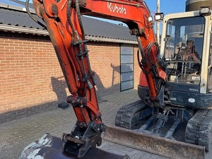 Mini excavadora Kubota KX 121-3A usada y económica - Product Image 4