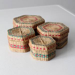 Boîtes en herbe de mer colorées pour cadeaux, jouets, vêtements, bonne affaire, boîte en paille de mer avec couvercle, paniers assortis - Product Image 6