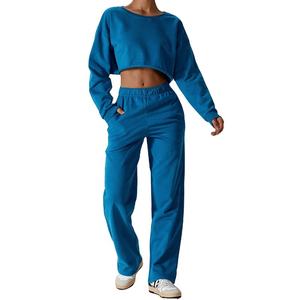 Femmes décontracté hiver Streetwear ensemble à manches longues haut court à capuche plat avant polaire pantalons de survêtement taille élastique fermeture 100% coton - Product Image 1