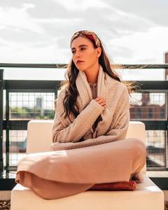 Diadema bordada con cuentas de moda elegante, tamaño personalizado, diadema para el día del juego para niñas/mujeres, diademas de calidad de exportación en 2025 - Product Image 3