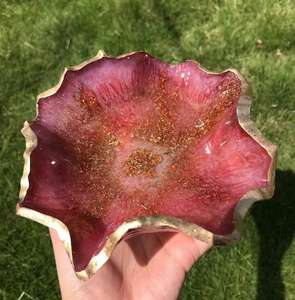 Tazón de servicio de resina clásico de una sola pieza con el mejor diseño y material a un precio muy asequible - Product Image 2