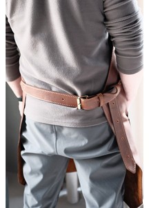 Tablier à bavette en cuir résistant au feu avec sangles réglables pour la cuisine en cuir véritable de haute qualité - Product Image 3