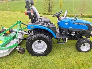 Tracteurs Solis multifonctionnels H26, tracteur compact avec tondeuse de 5 pieds, faible bruit, pour l'agriculture moderne - Product Image 2