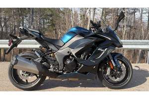 Motocicleta Deportiva Supercharged 2026 con ABS - Product Image 2