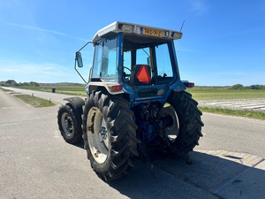 Compre Tractor Agrícola Ford 6610 4WD de 70HP con Transmisión por Engranajes, Motor, Caja de Cambios, Bomba y Rodamientos a Precios Accesibles - Product Image 3