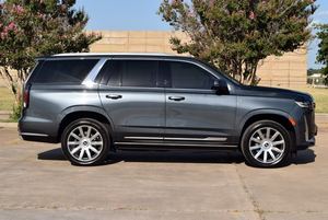 Cadillac Escalade 2021 d'occasion en excellent état, prêt à être expédié - Product Image 3