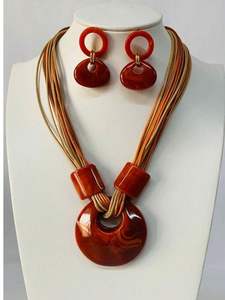 Collier en perles de résine faites à la main Craft Exim, bijoux de mode haut de gamme, élégant pour femmes, à porter en toute saison, cadeau, qualité d'exportation - Product Image 2