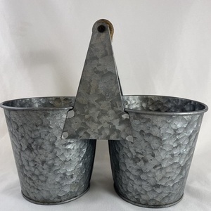 Jardinière de fleurs écologique en fer galvanisé au design personnalisé pour le jardin, la maison, la ferme, les intérieurs, les porches et les jardinières. - Product Image 3