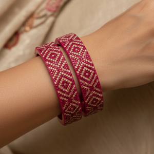 Juego de 2 Brazaletes de Laca con Textura de Diamante Magenta, Brazaletes y Pulseras Premium - Product Image 4