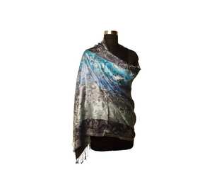 Écharpe châle Benedetto élégante 100% laine, style traditionnel, accessoire d'hiver, broderie Aari à la machine, séchage rapide, extérieur - Product Image 1