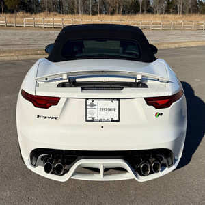 EN PERFECTAS CONDICIONES Jaguar F-TYPE R 2023 - Product Image 3
