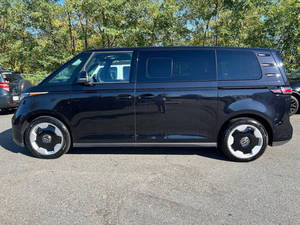 Volkswagen ID. 2025 IMPECABLE Buzz Pro S - Product Image 3