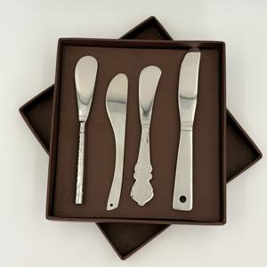 Juego de 4 Utensilios de Acero Inoxidable para Queso y Cuchillos para Mantequilla, para Rebanar Queso y Mantequilla, para Uso en el Hogar, Restaurantes y Regalos de Boda - Product Image 1