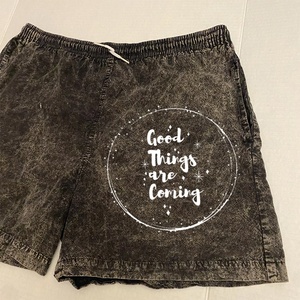 La mejor venta de pantalones cortos atléticos de verano para hombres, desechos transpirables con cordón con patrón sólido estampado de soplo para adultos - Product Image 2