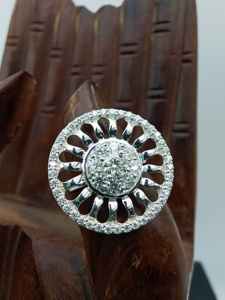 Personalizado 100% garantía de satisfacción 14K/18K conjuntos de joyería fina de moda elegante solitario VVS Lab Grown compromiso anillo de bodas - Product Image 5