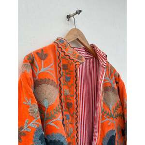 Indian Boho Style Reversible Quilted Suzani Velvet Embroidered <b>Jacket</b> Varsity Outerwear Coat Short Length XL for Spring Autumn - Product Image 4
