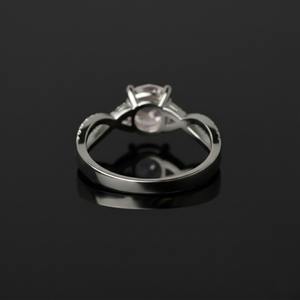 Bague de fiançailles en argent 925 Morganite rose clair naturelle Diamant CZ Minimaliste Sertie en canal Certifiée par un tiers Symbole religieux - Product Image 2