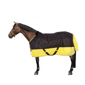 Couvertures de tapis de cheval en polyester nylon solide personnalisé confortable et durable imperméable à l'eau drap de cheval uni avec coque en toile de remplissage en coton - Product Image 4