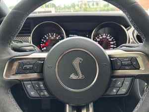 Ford Mustang Shelby GT350 Fastback RWD Sedán 2024 Usado en Excelentes Condiciones, Transmisión Automática, Techo Panorámico - Product Image 2